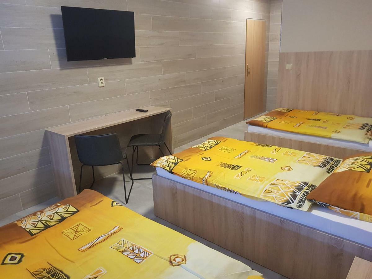 Penzion Hudebka Louny Kültér fotó